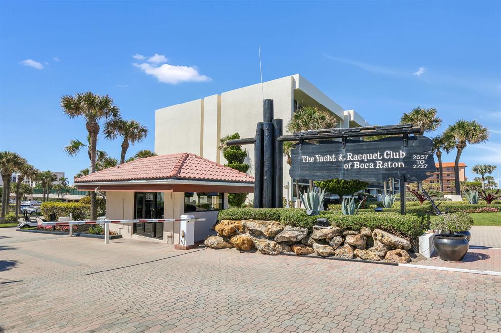 YACHT & RACQUET CLUB OF BOCA RATON CONDO - Residential