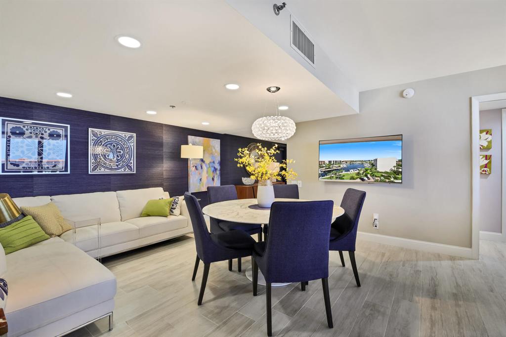 YACHT & RACQUET CLUB OF BOCA RATON CONDO - Residential