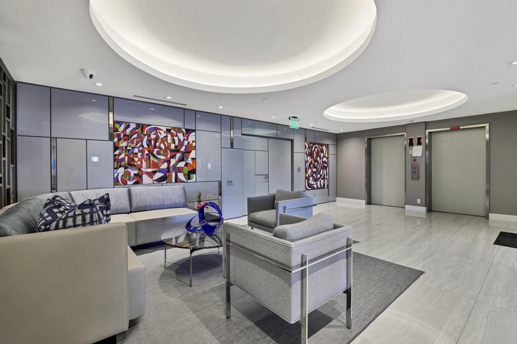 YACHT & RACQUET CLUB OF BOCA RATON CONDO - Residential