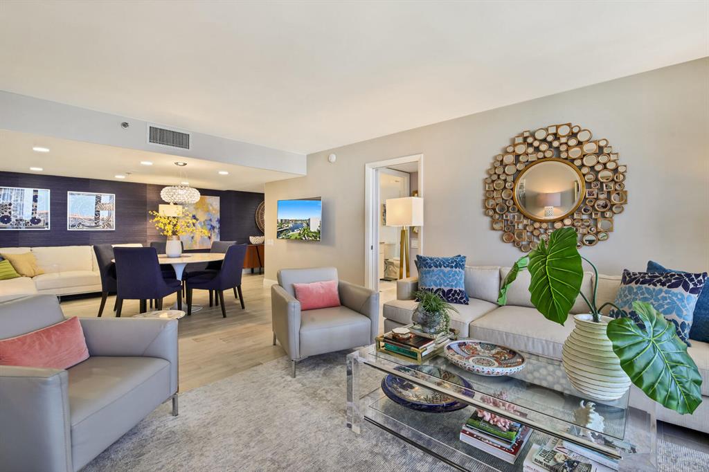 YACHT & RACQUET CLUB OF BOCA RATON CONDO - Residential