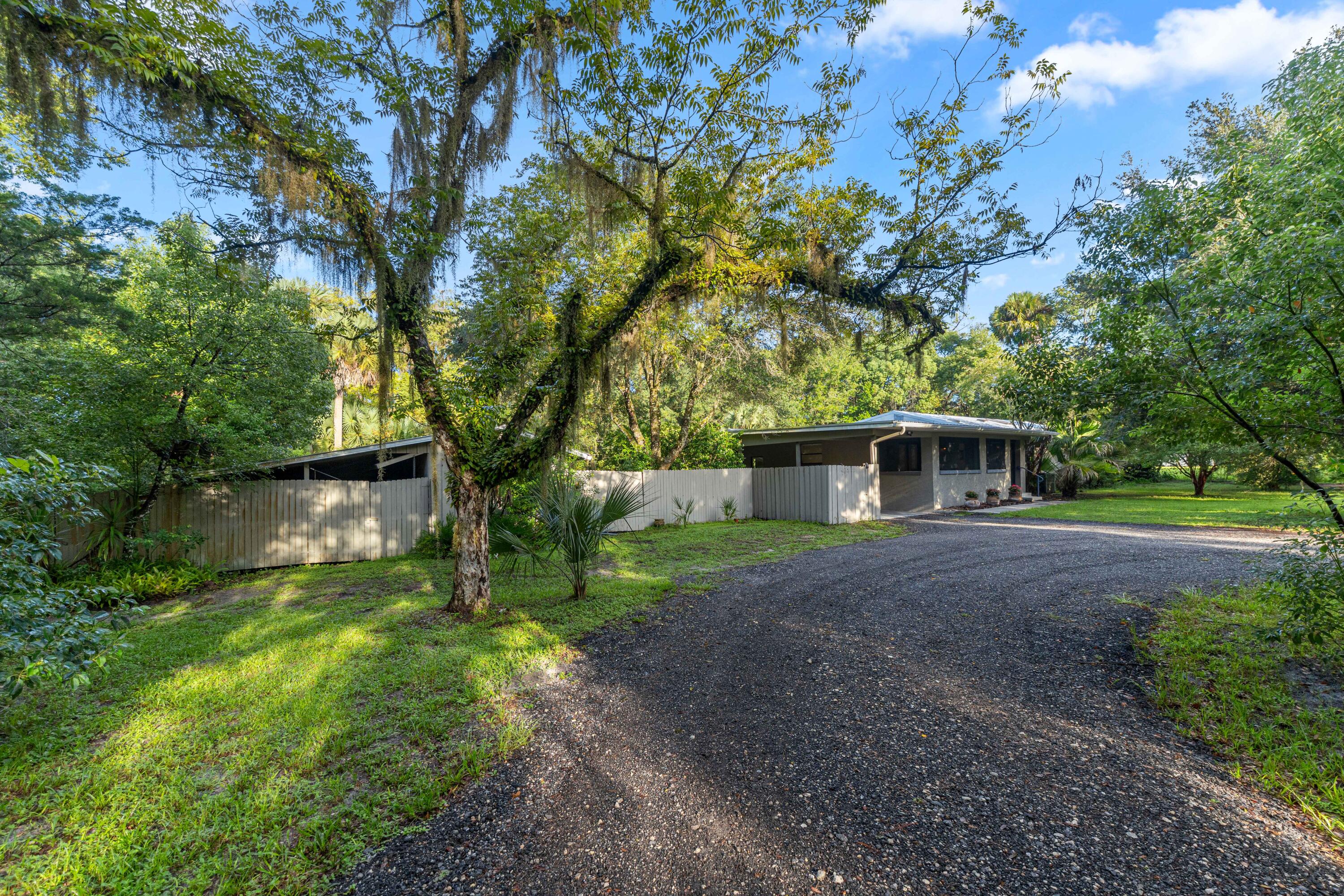 840 PLEASANT Street