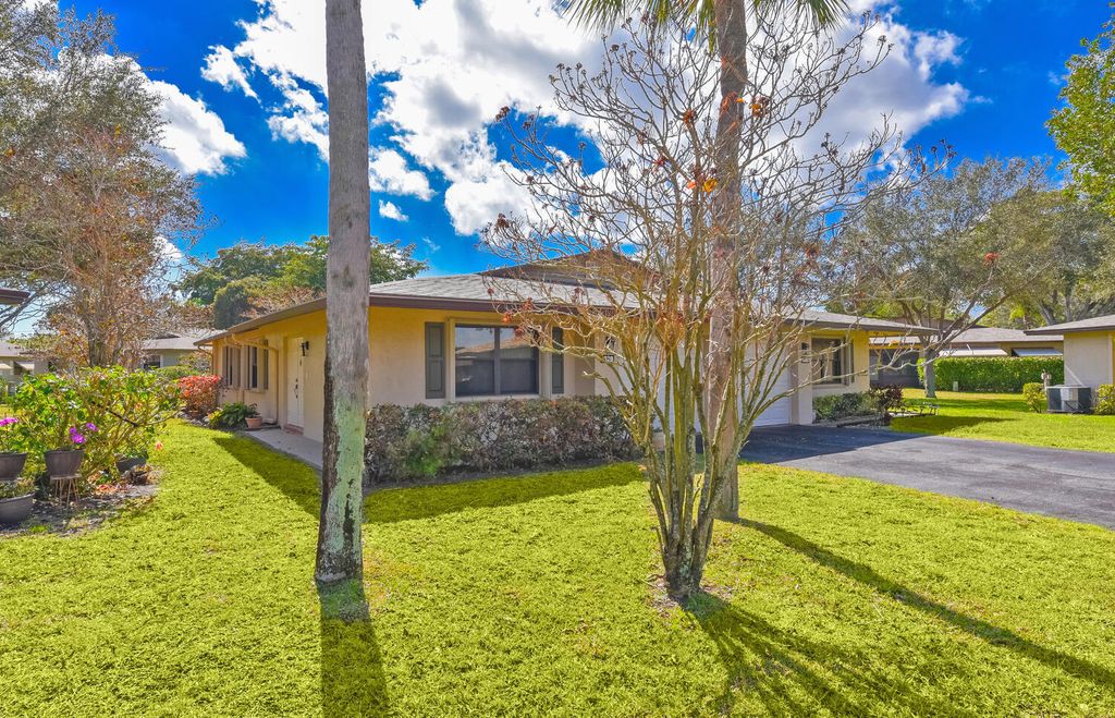 Photo of 1630 Palmland Drive, Boynton Beach, FL 33436 (MLS # R11164836)