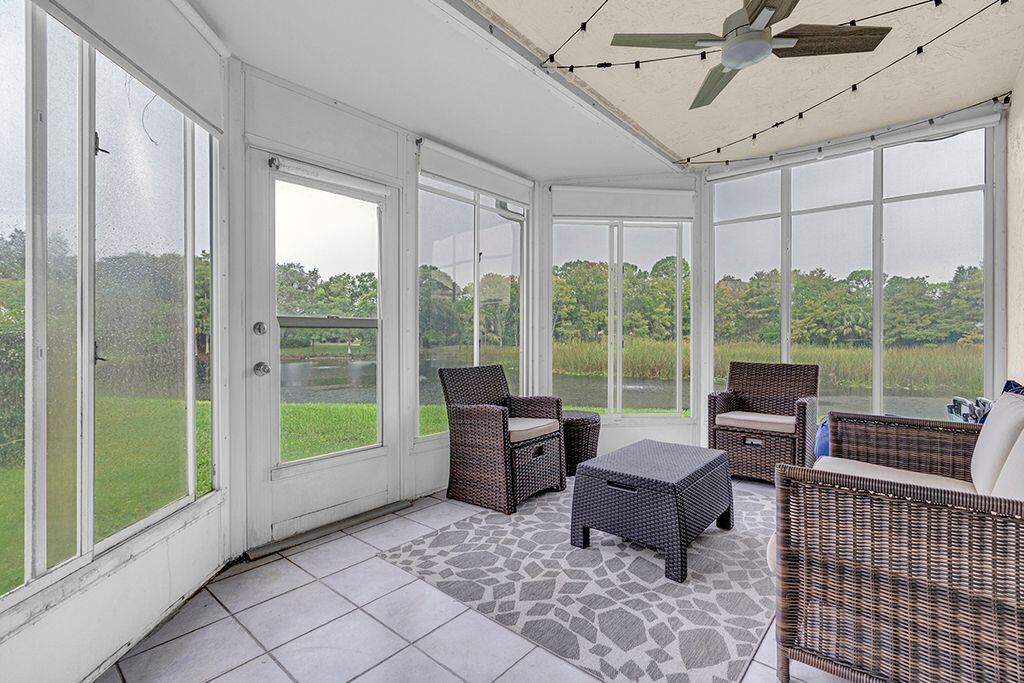 ISLAND OF RIVER BRIDGE - Residential