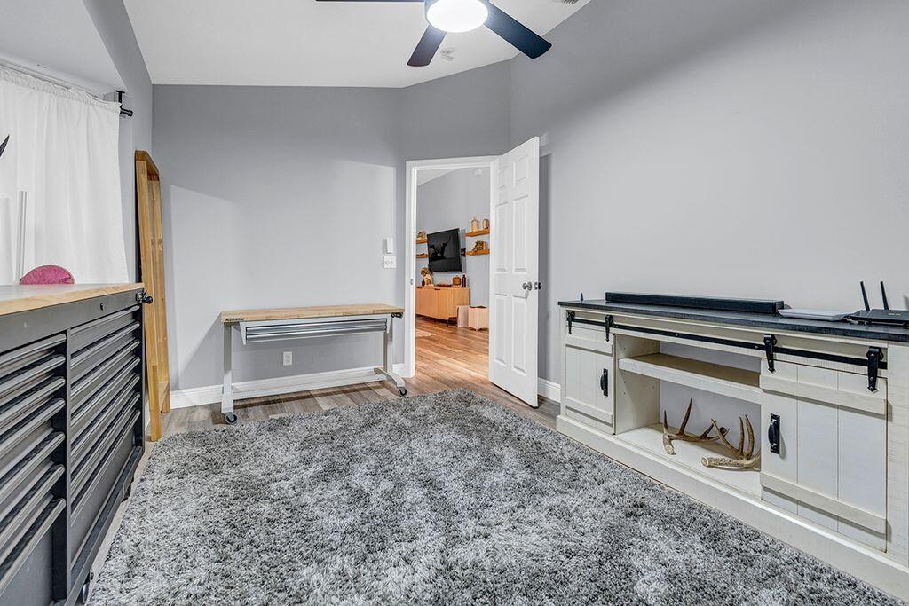 ISLAND OF RIVER BRIDGE - Residential