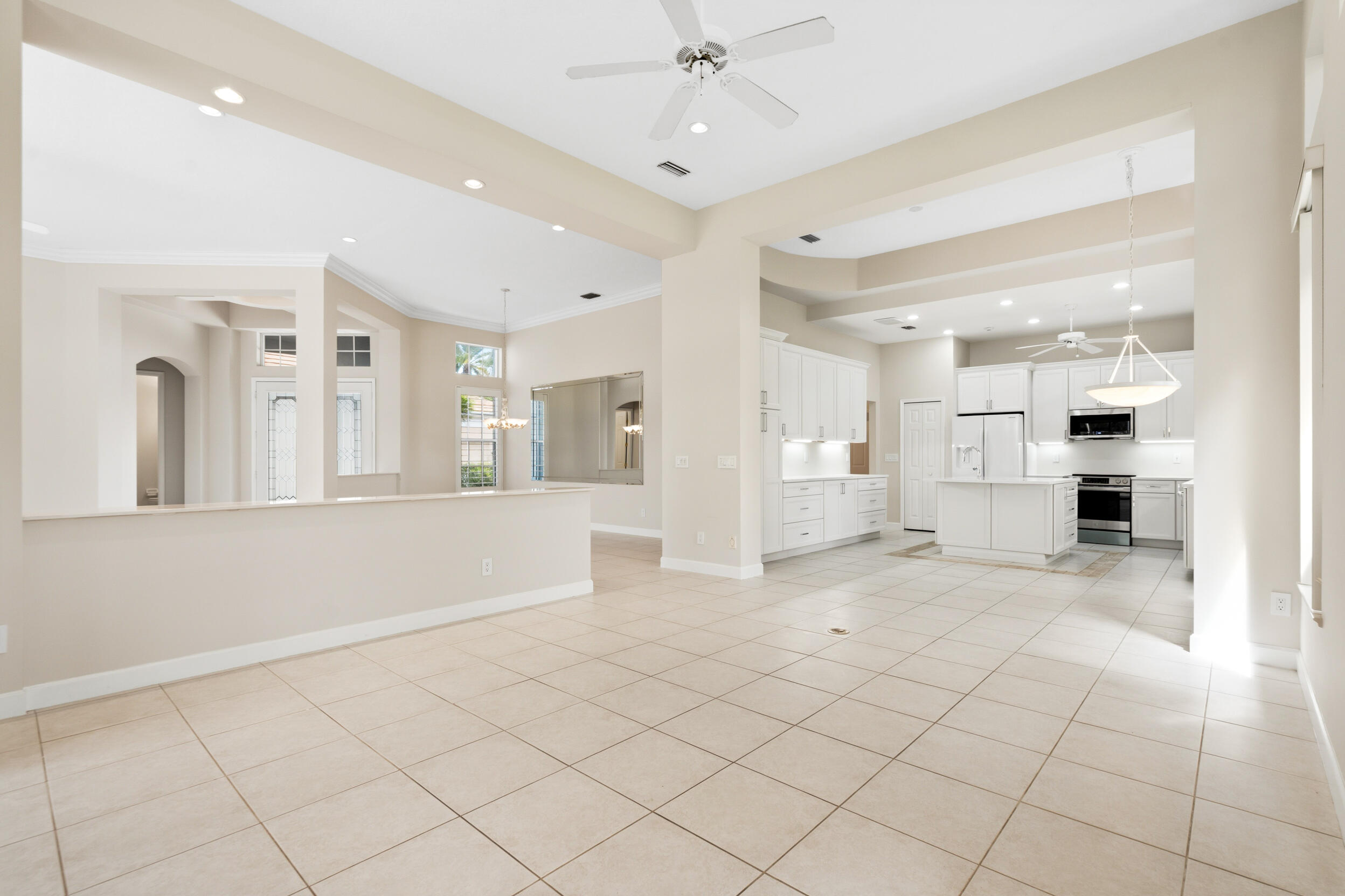 2534 SW Manor Hill Drive