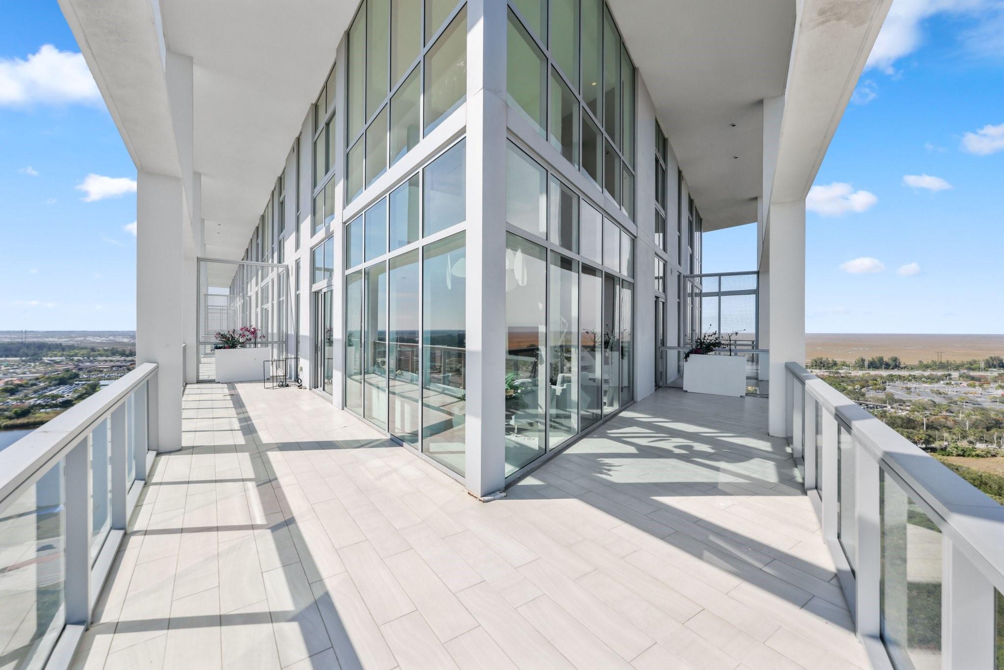 One Metropica - Residential