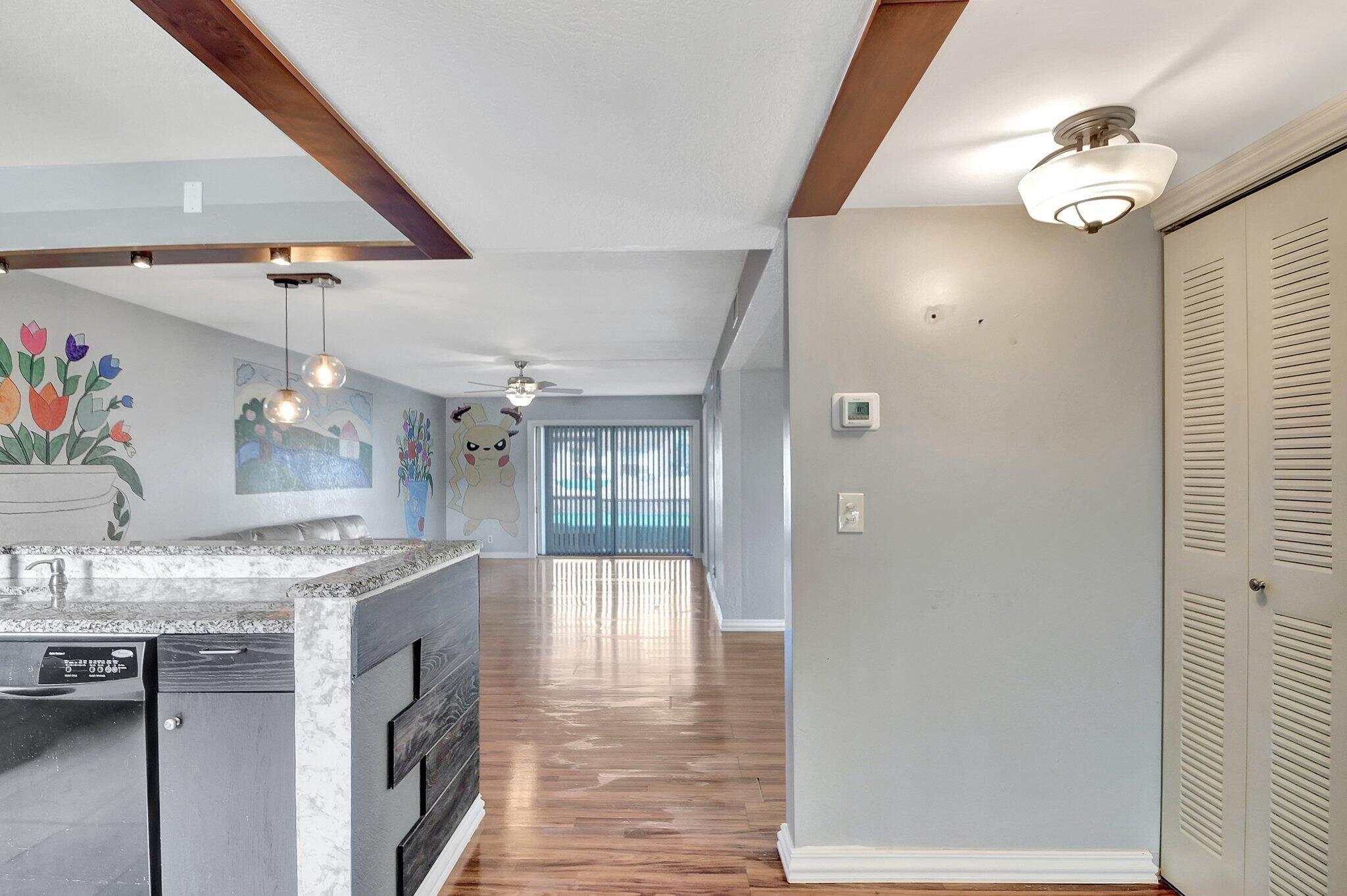 4691 Lucerne Lakes Boulevard 106, Lake Worth, FL, 33467/$235,000 4 4691 Lucerne Lakes Boulevard 106