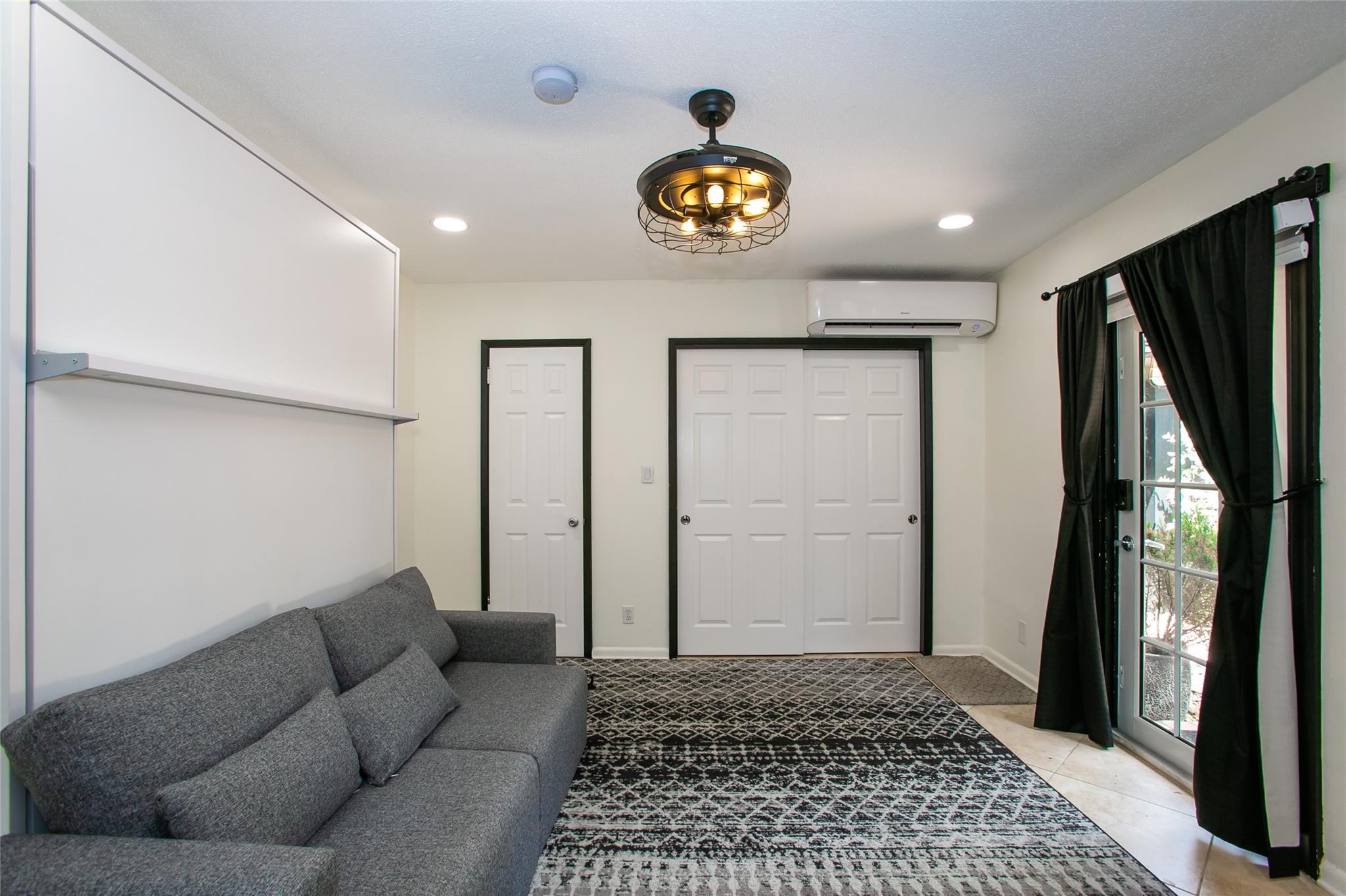 Lauder-Gate 26-48 B - Residential Lease