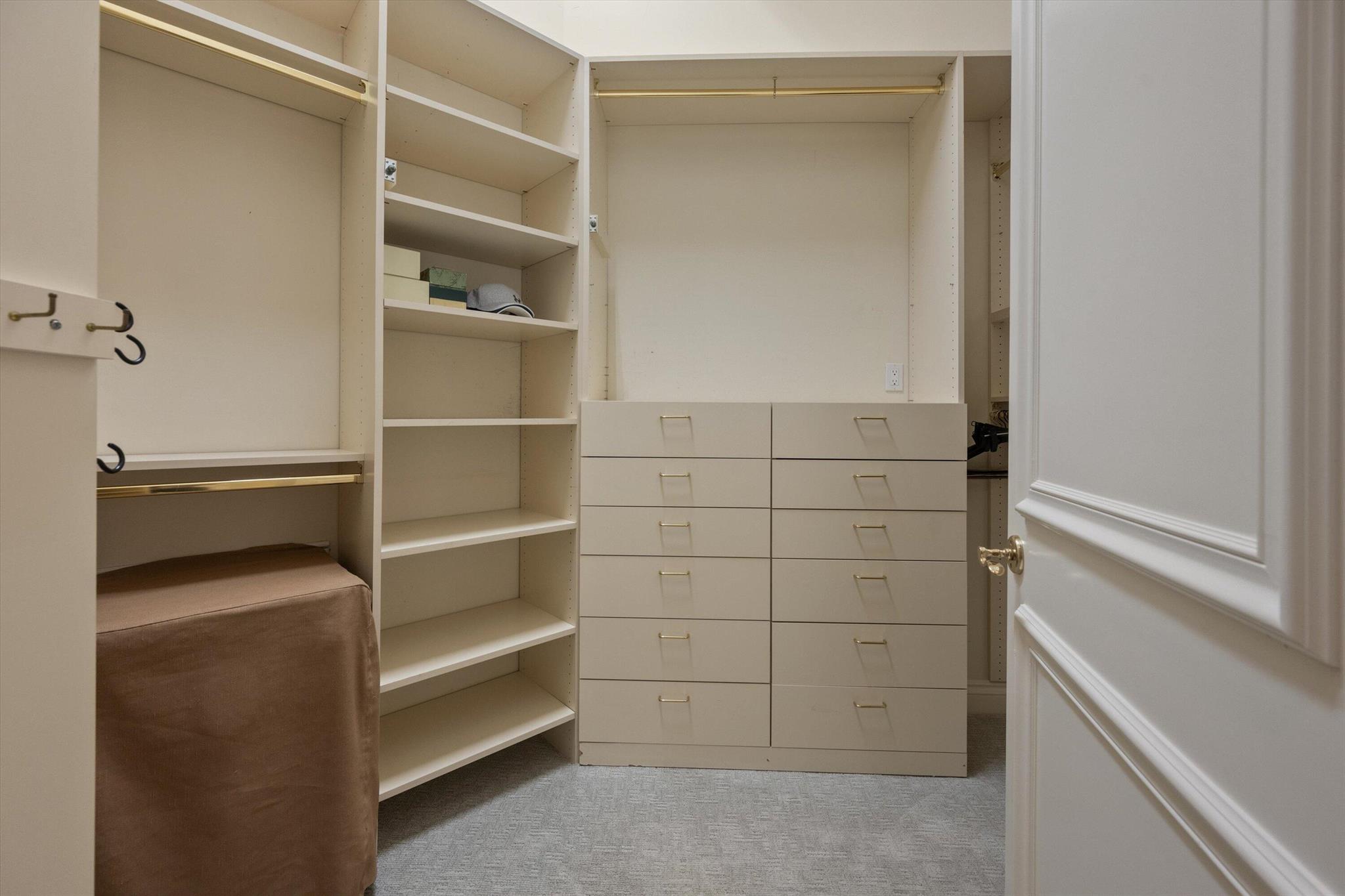 BREAKERS WEST - Residential