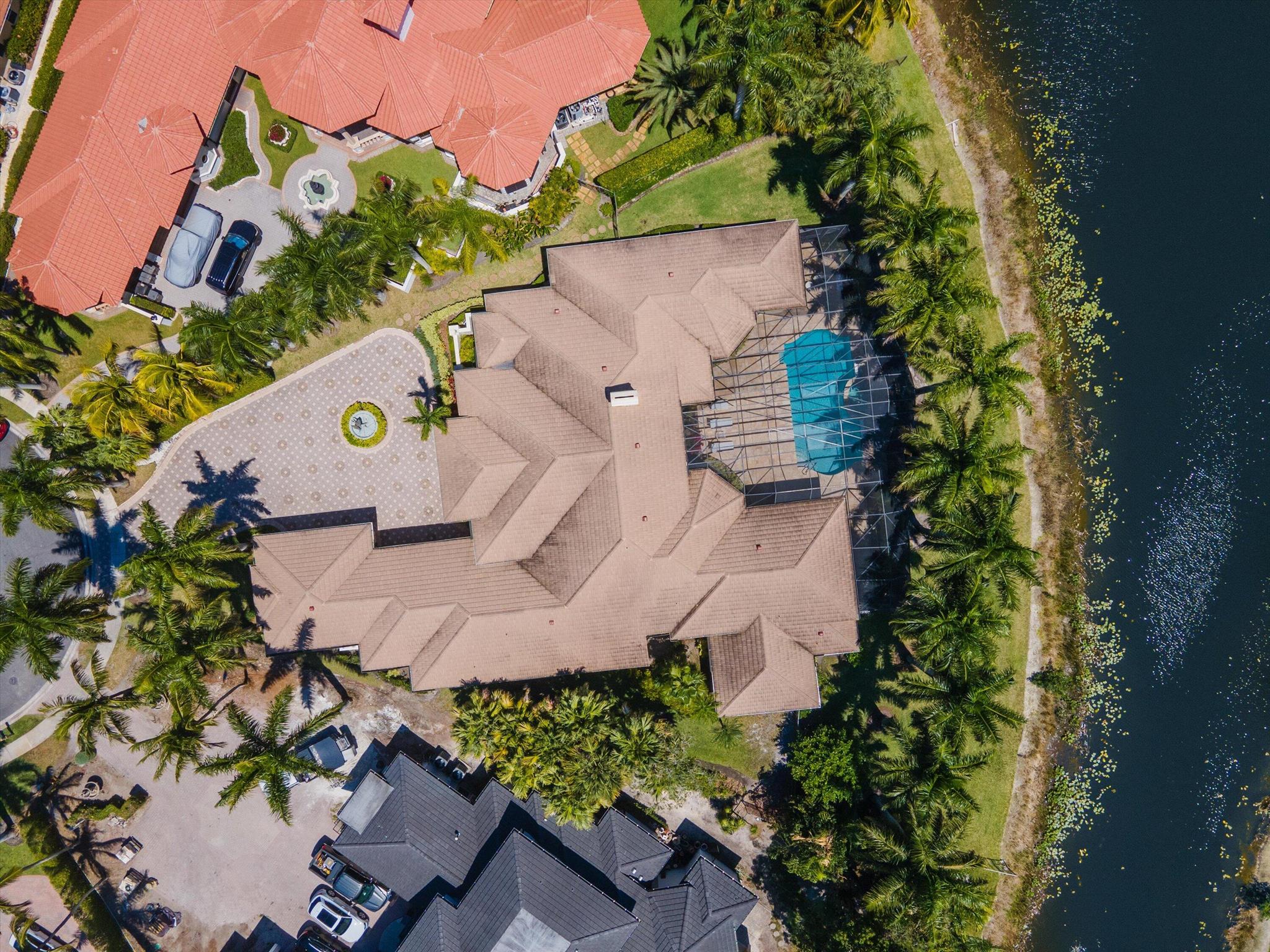 BREAKERS WEST - Residential