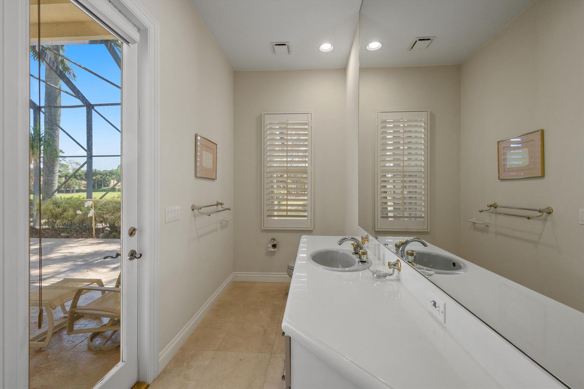 BREAKERS WEST - Residential