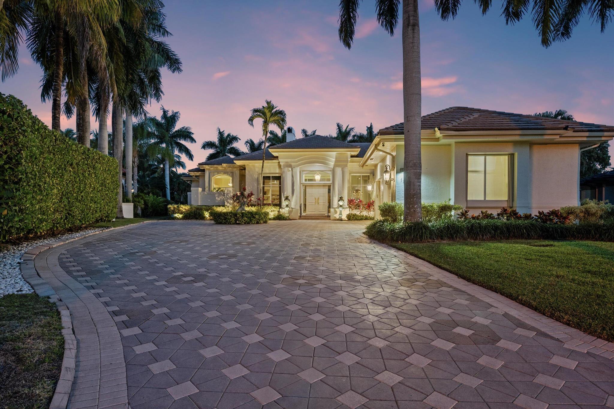 BREAKERS WEST - Residential