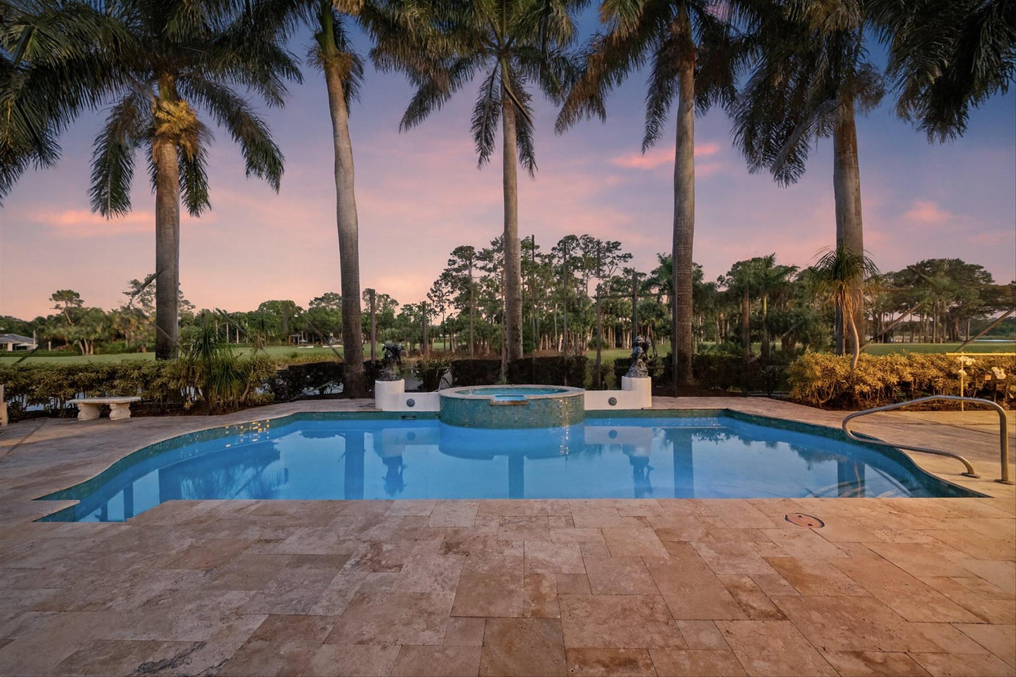 BREAKERS WEST - Residential