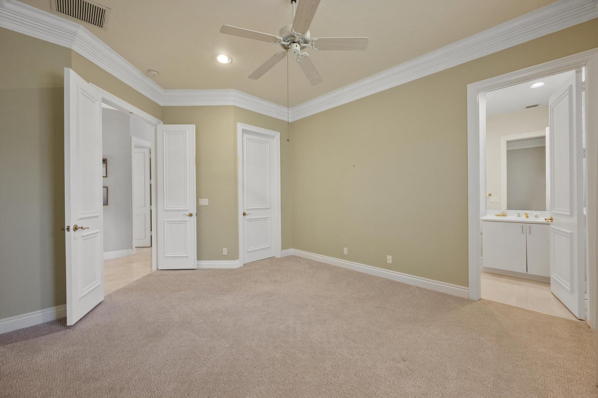 BREAKERS WEST - Residential