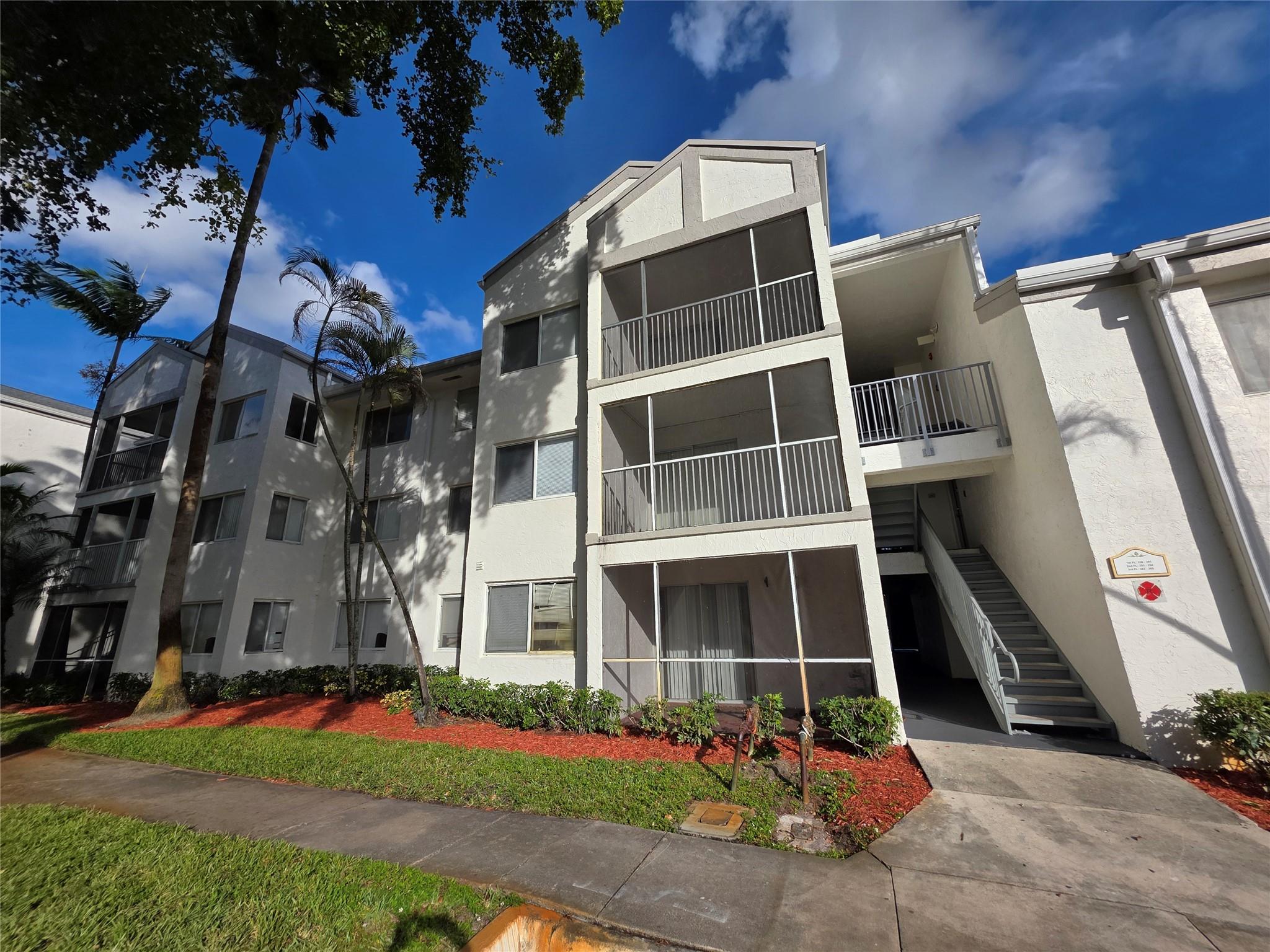 Sun Vista Gardens Condo - Residential Lease