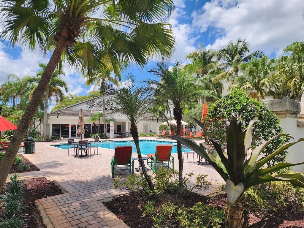 Sun Vista Gardens Condo - Residential Lease