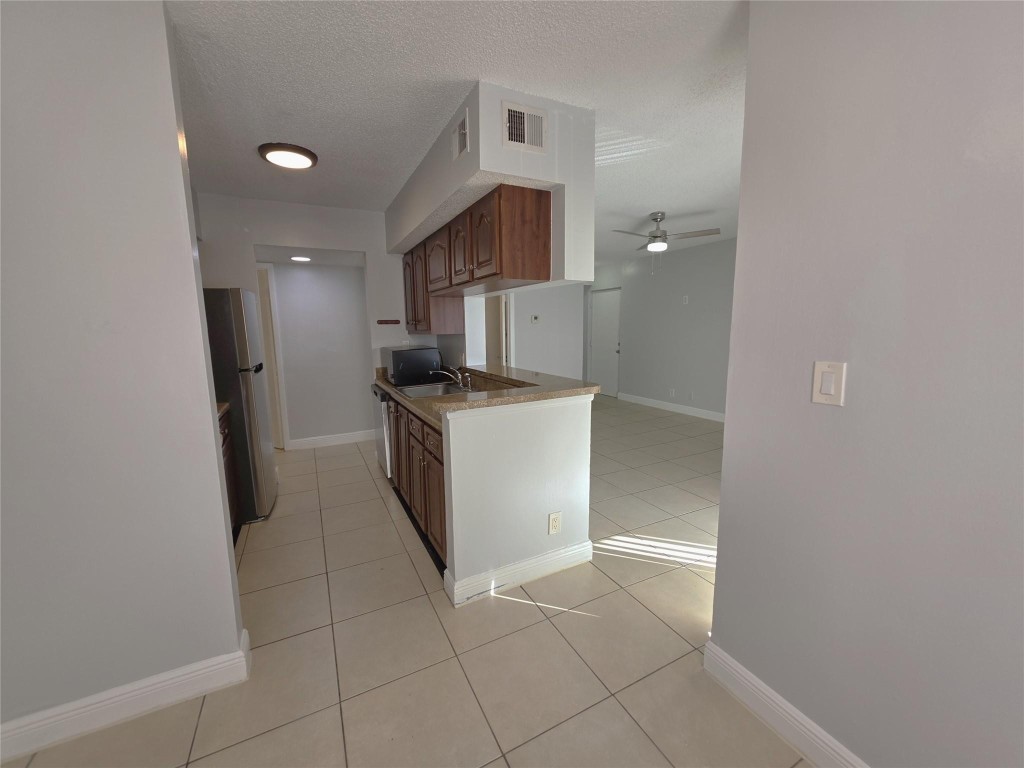 Sun Vista Gardens Condo - Residential Lease