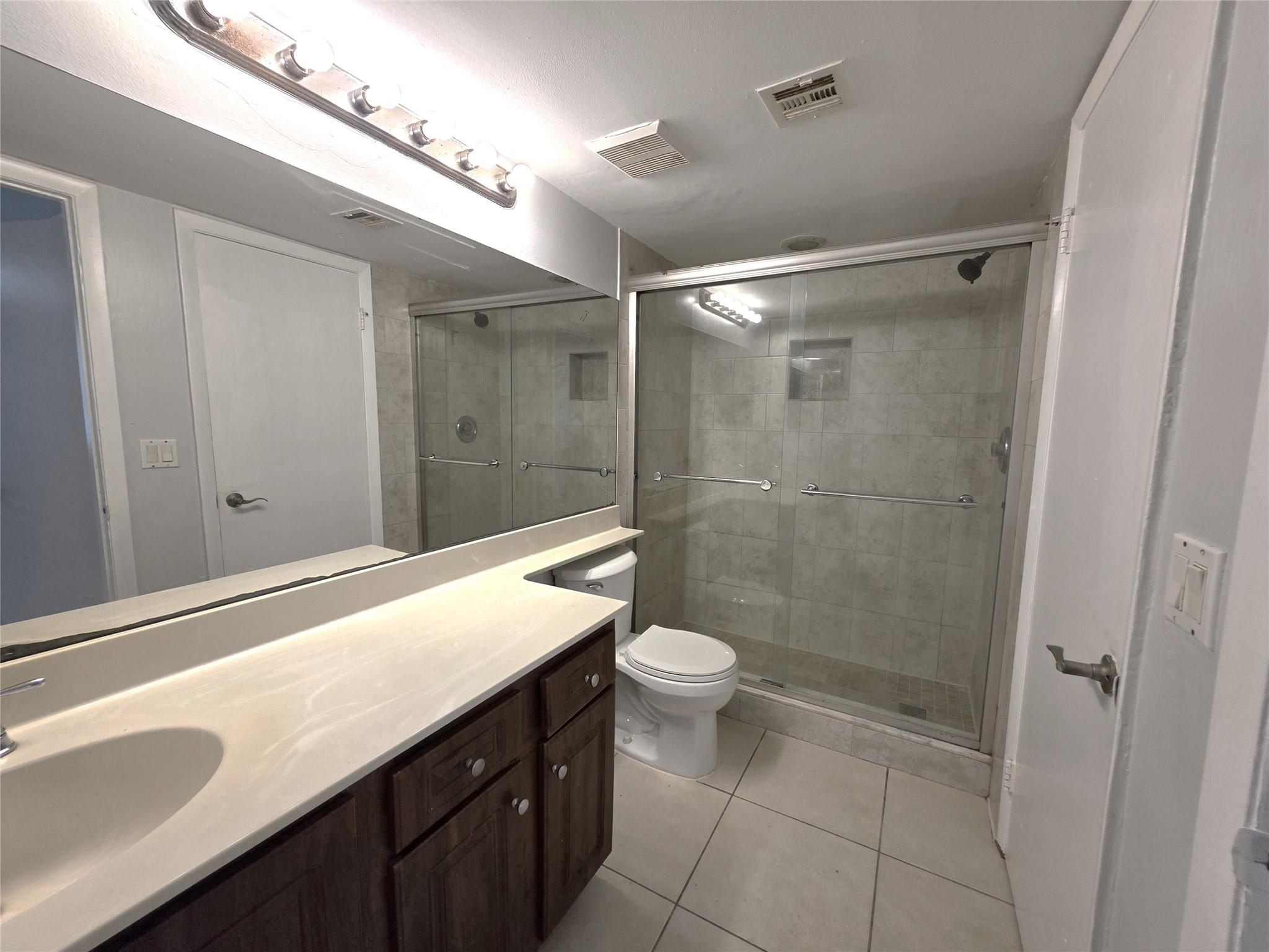 Sun Vista Gardens Condo - Residential Lease