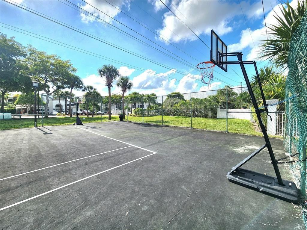 Sun Vista Gardens Condo - Residential Lease