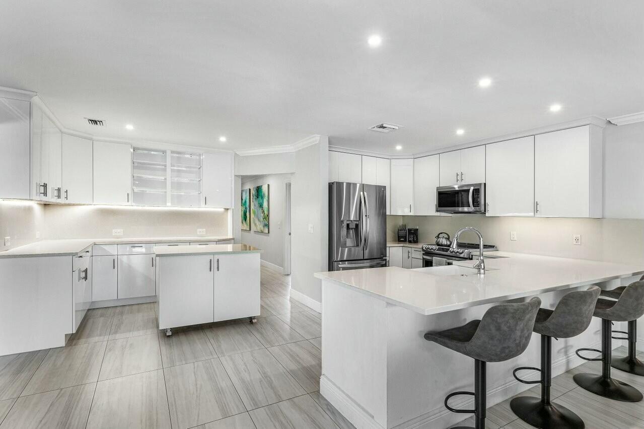 TROPIC ISLE 2ND SEC - Residential