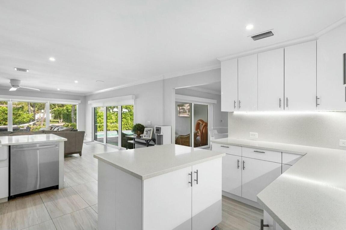 TROPIC ISLE 2ND SEC - Residential