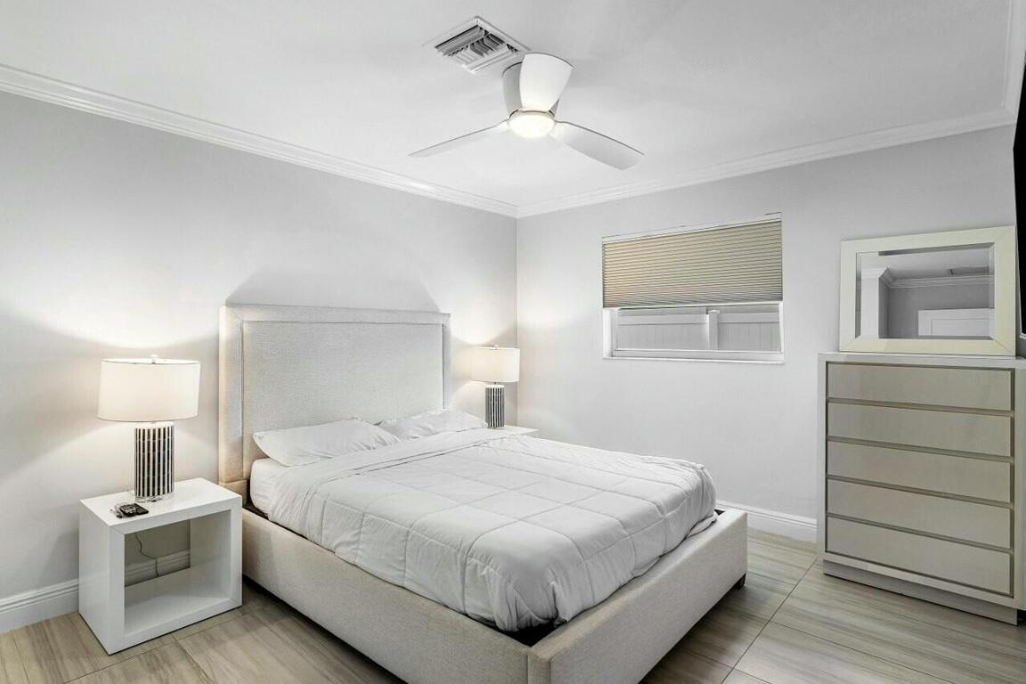 TROPIC ISLE 2ND SEC - Residential