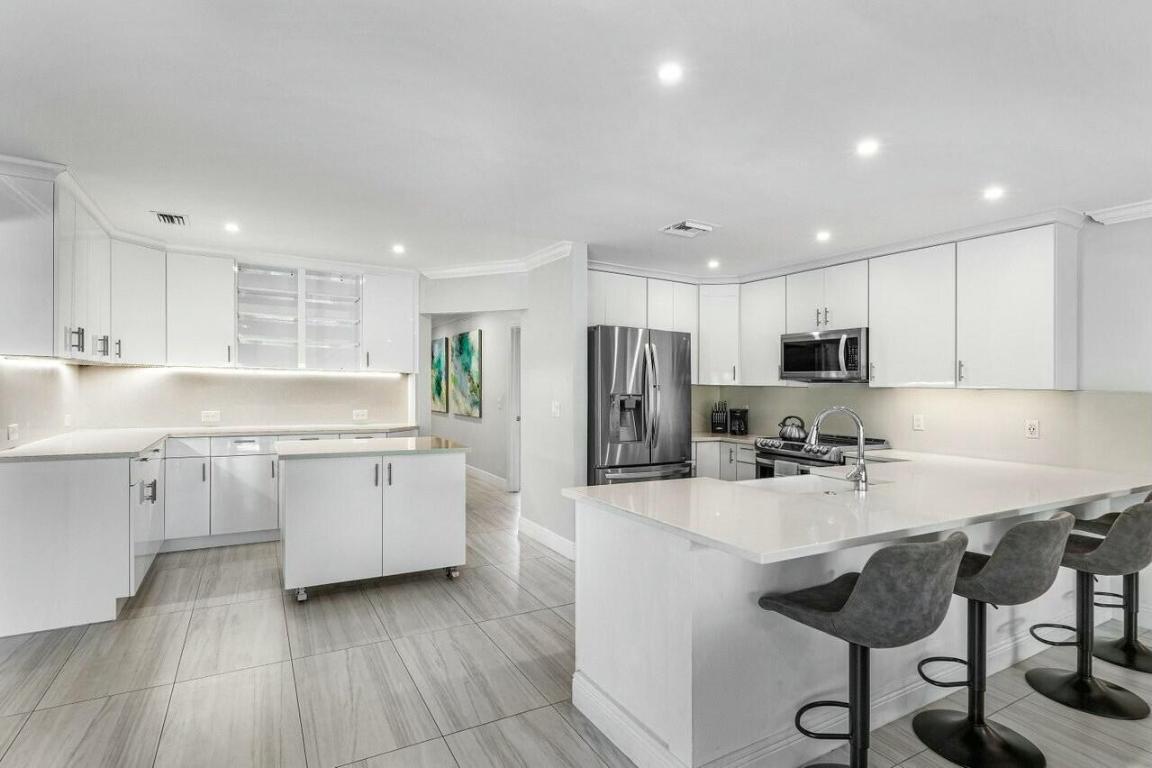 TROPIC ISLE 2ND SEC - Residential