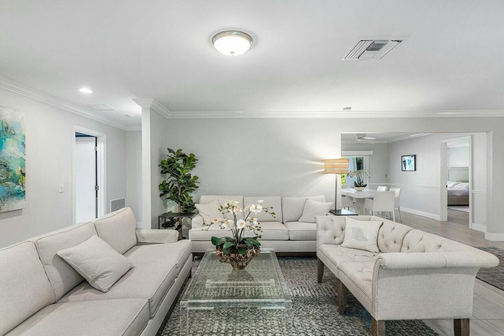 Photo of 921 Cypress Drive, Delray Beach, FL 33483 (MLS # R11148029)