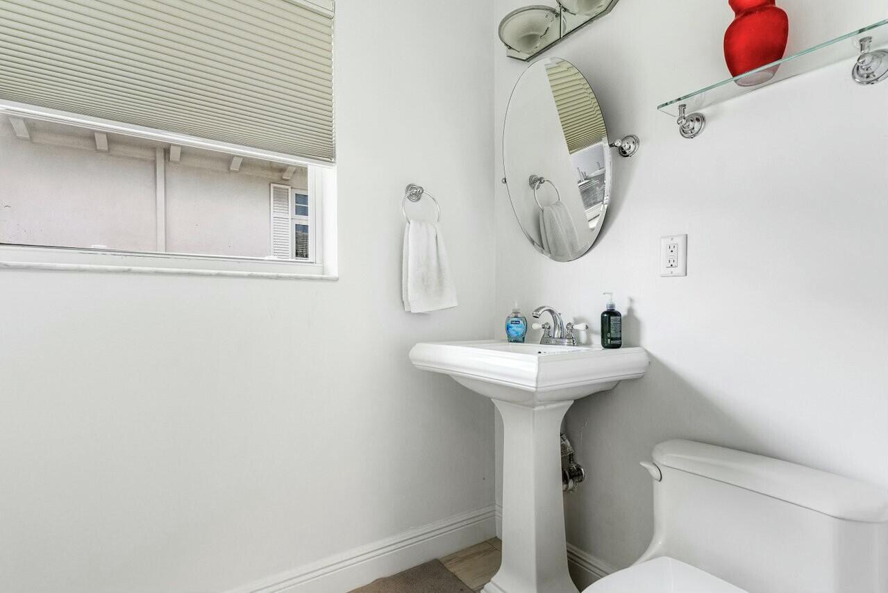 TROPIC ISLE 2ND SEC - Residential