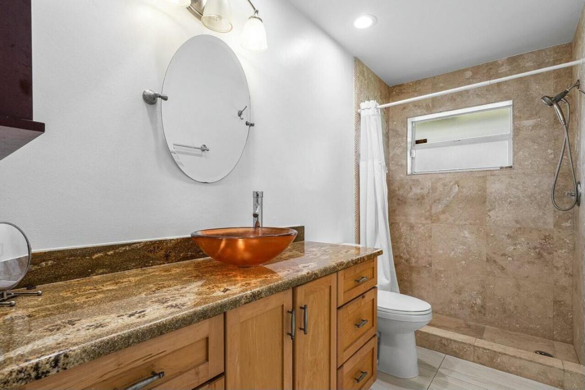 TROPIC ISLE 2ND SEC - Residential