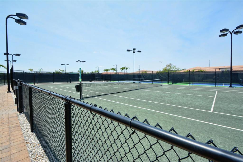 VILLAGGIO RESERVE - Residential