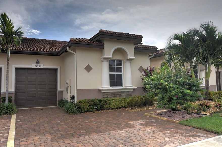 Lowest priced Villa in the entire Villaggio Reserve community! Over $25K in upgrades! Rarely available 
3 Bedroom Sortino model with pavered & screened lanai, driveway & 1CG. Granite kitchen with maple alabaster cabinetry, tile backsplash, under cabinet lighting & stainless appliances! Abundance of hi-hat lighting, 18 x 18 diagonally laid tile flooring, designer light fixtures, ceiling fans & window treatments & screened entryway with custom lead glass door! Luxurious granite master bath features a frameless shower & dual his/her sinks. Impact windows & doors! 24/7 manned gated security, alarm service, & lawn care included in HOA fee. Villaggio Reserve is a NEW ACTIVE ADULT community with the emphasis on ACTIVE. Enjoy 38,000 SF Grand Clubhouse & Ballroom/Theatre with frequent monthly booked shows & entertainment, resort style heated pools & spa with water aerobics & classes daily, Cafe (breakfast & lunch), new state-of-the-art fitness center, separate fitness room with daily scheduled yoga, Zumba & aerobics classes, lighted tennis courts with daily active teams & leagues, pickle ball, bocce ball, card/game rooms, arts & crafts, billiard room, & theatre... and so many clubs for virtually anything you want to do.