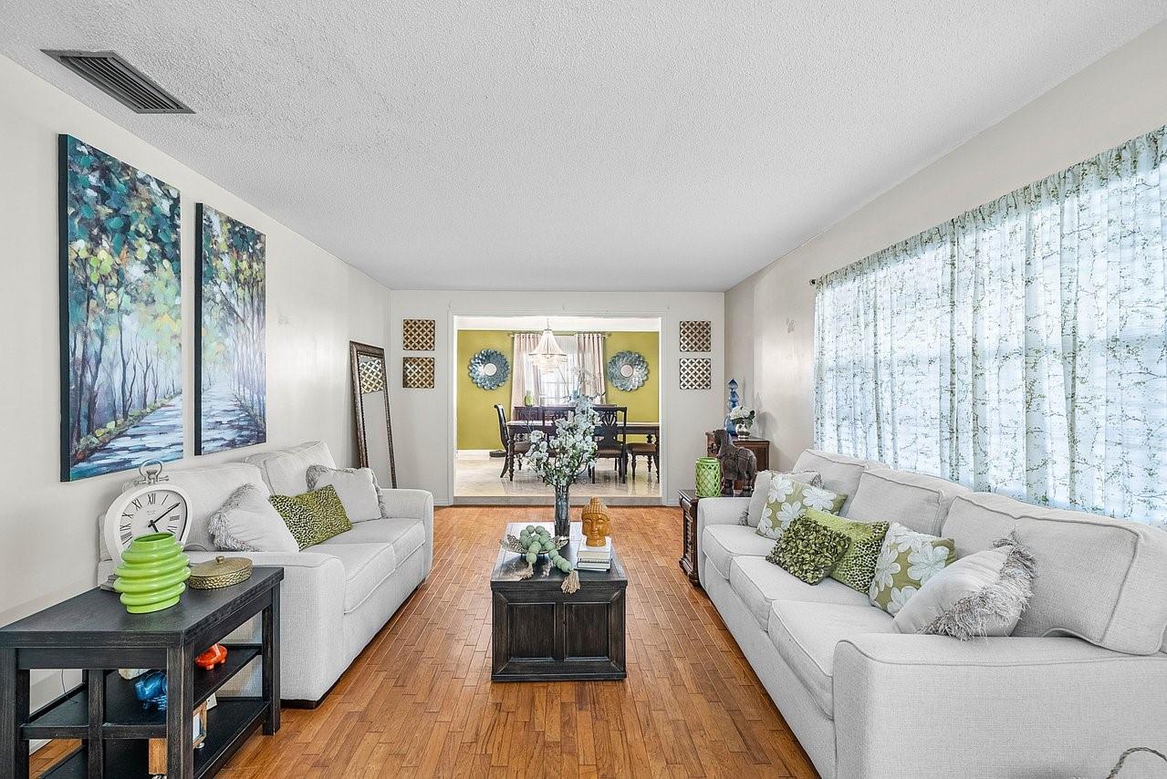 UNIVERSITY HEIGHTS - Residential