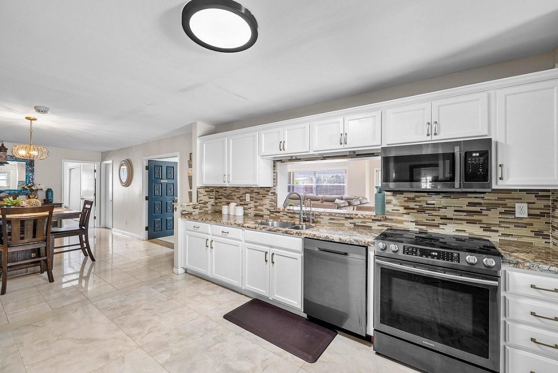 UNIVERSITY HEIGHTS - Residential