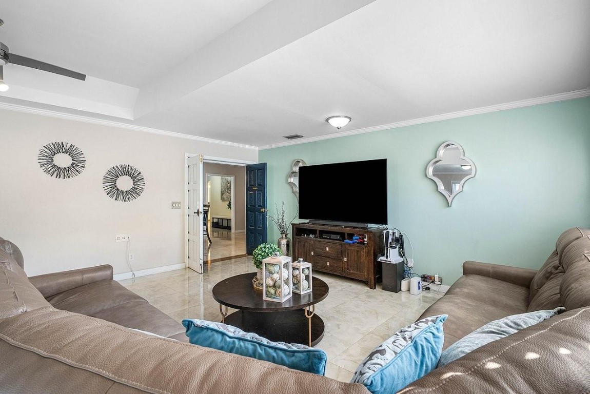 UNIVERSITY HEIGHTS - Residential