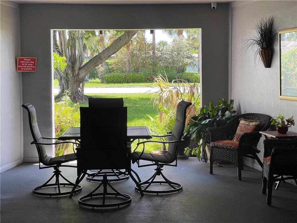 Oriole Golf & Tennis Club - Residential