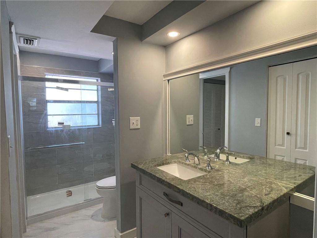 Oriole Golf & Tennis Club - Residential