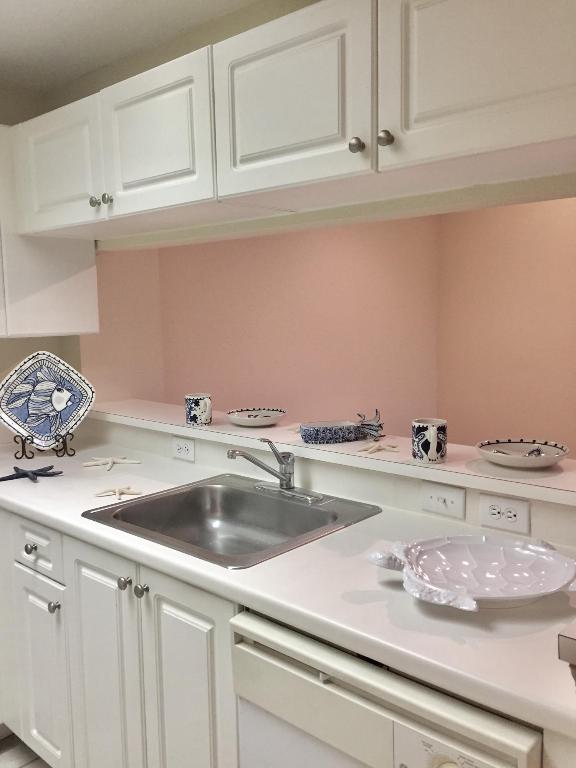 SAN MATERA AT THE GARDENS - Residential Lease