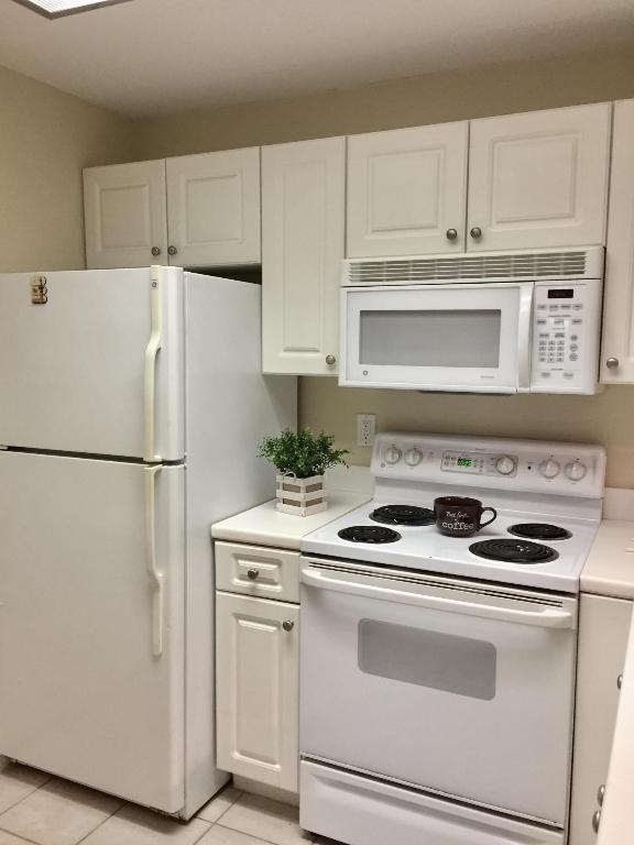 SAN MATERA AT THE GARDENS - Residential Lease