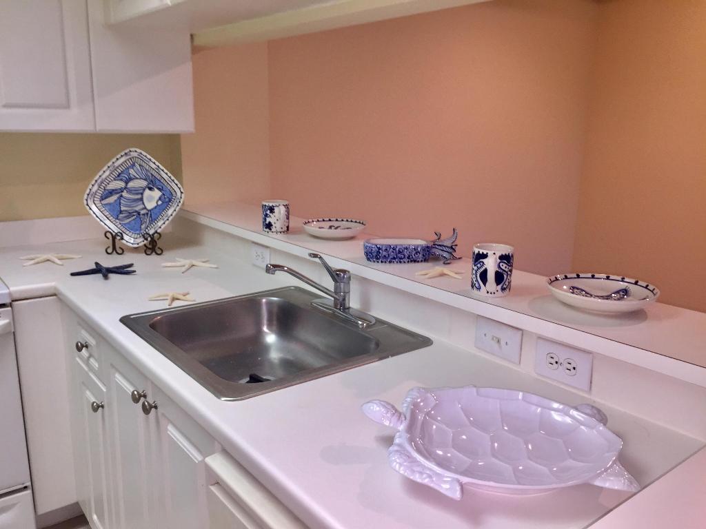 SAN MATERA AT THE GARDENS - Residential Lease