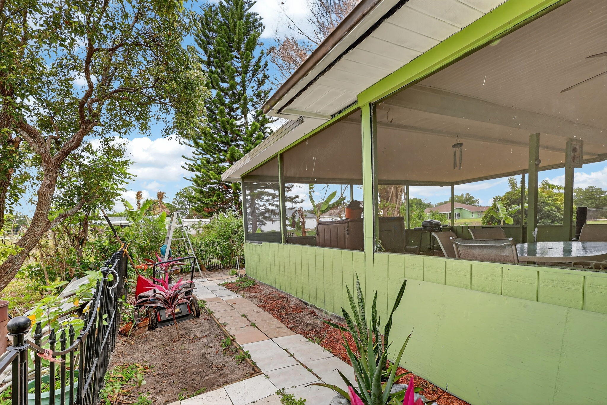 PORT ST LUCIE SECTION 13 - Residential