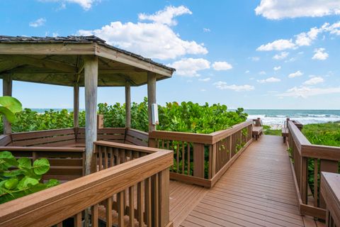 A home in Hutchinson Island