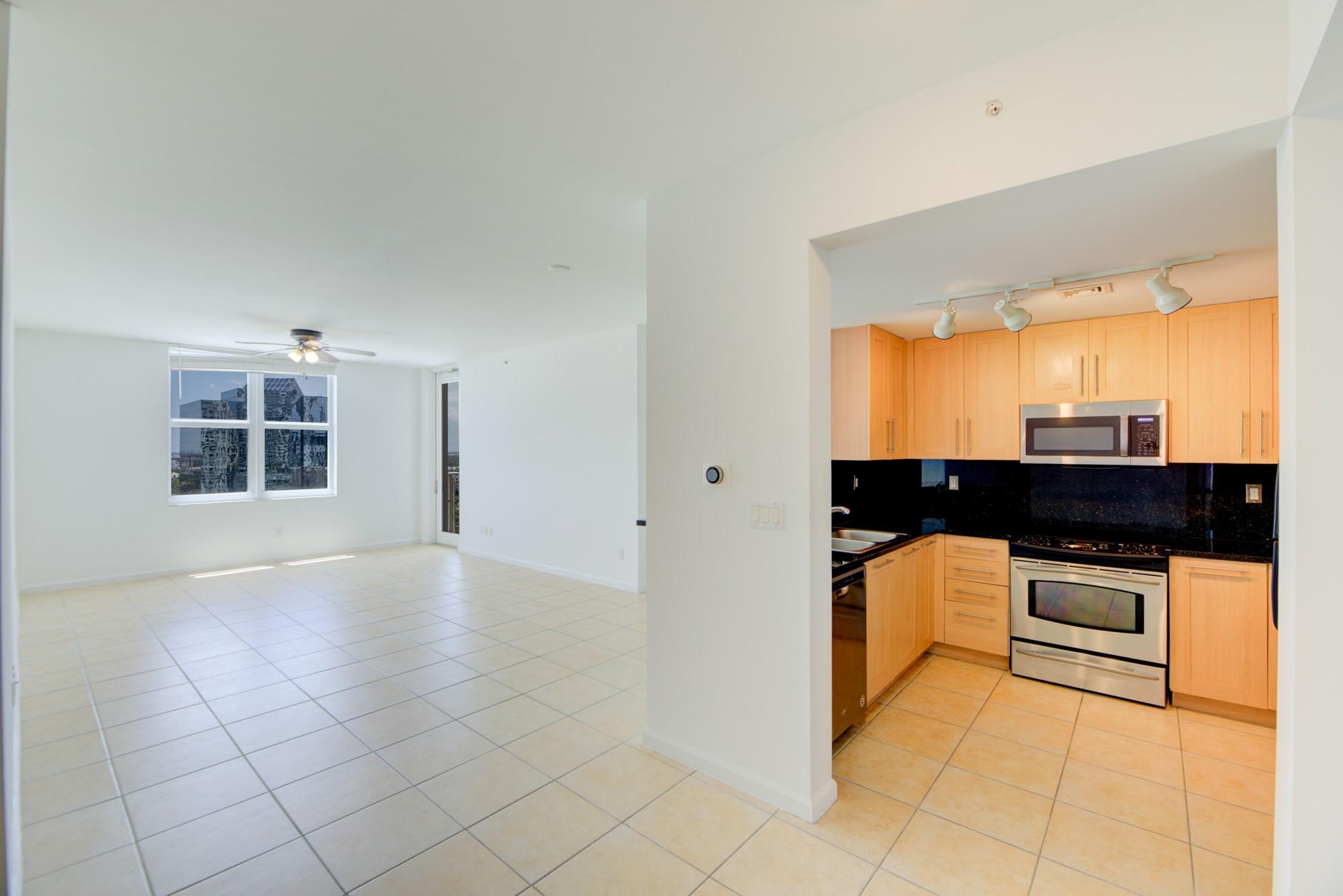 511 SE 5th Ave 1609