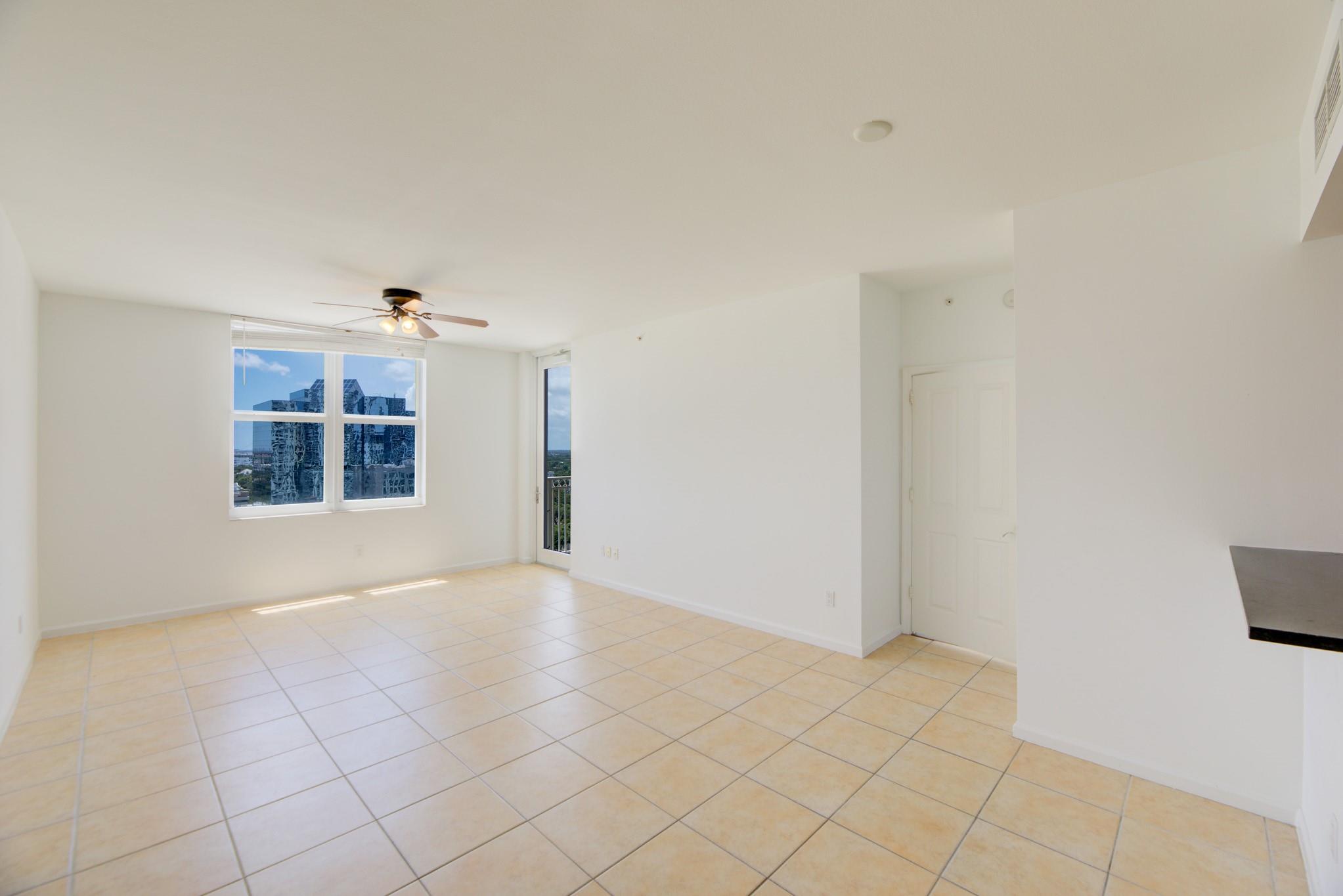 511 SE 5th Ave 1609