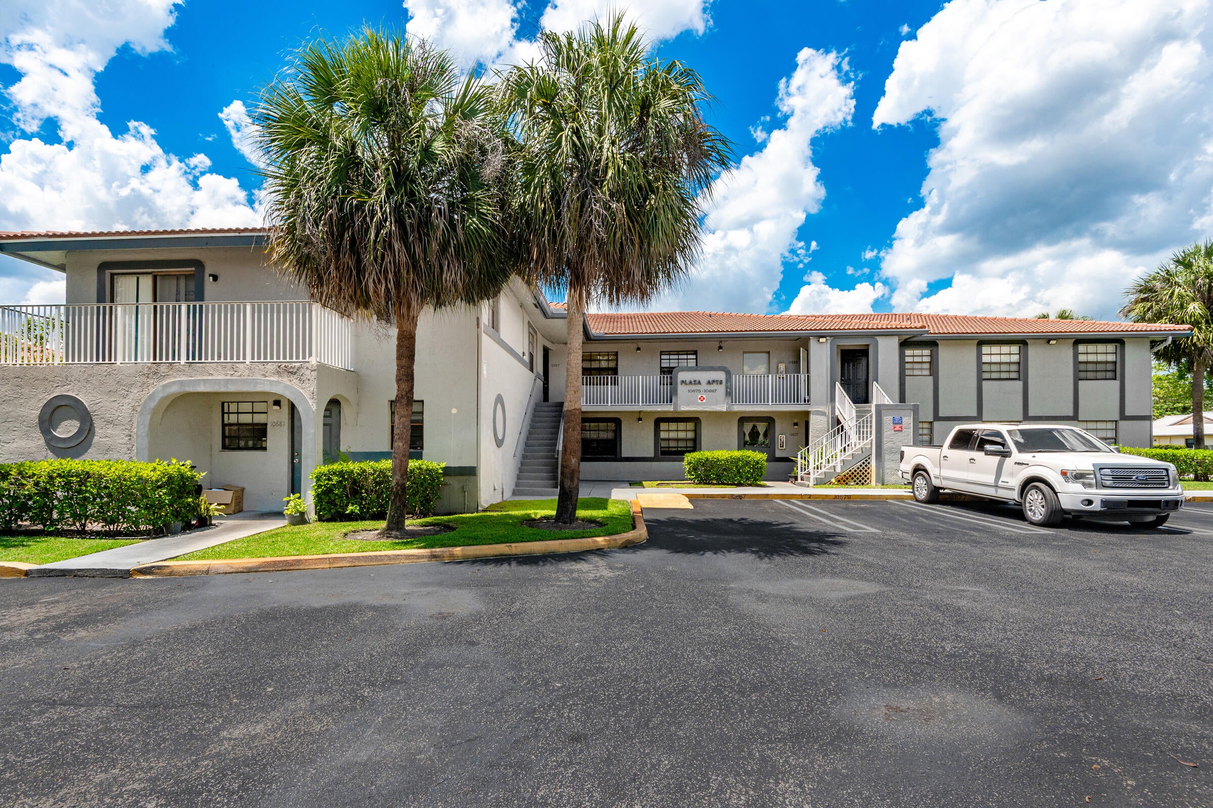 10675 Royal Palm Boulevard