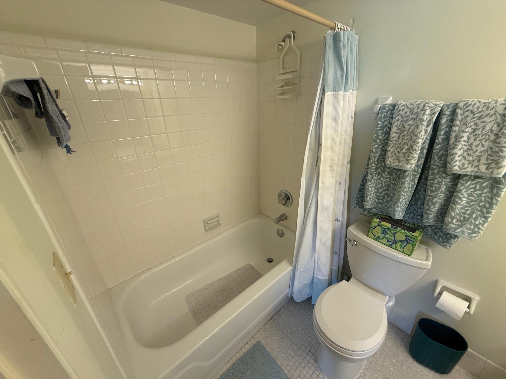 FAIRWAYS OF TAMARAC CONDO - Residential Lease