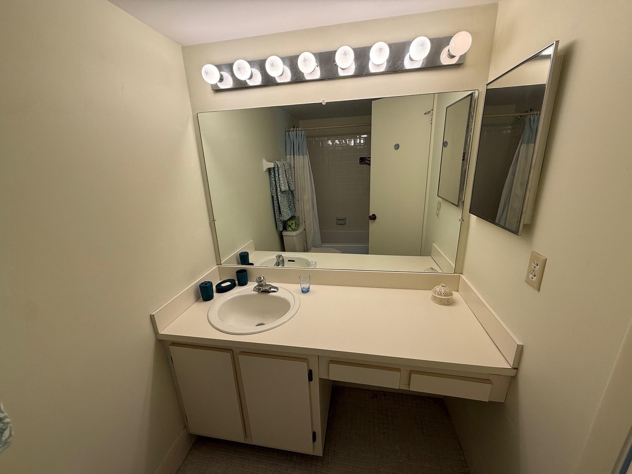 FAIRWAYS OF TAMARAC CONDO - Residential Lease