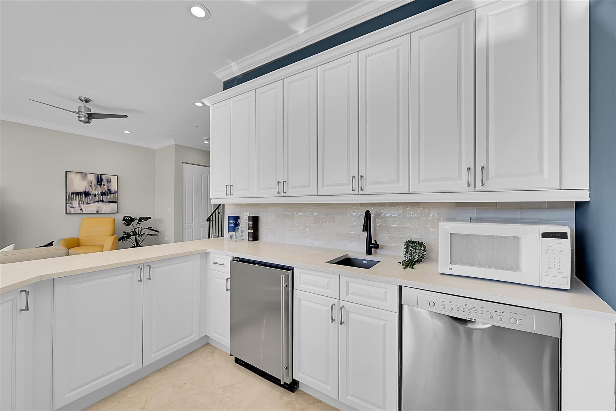 SANTA BARBARA ESTATES - Residential