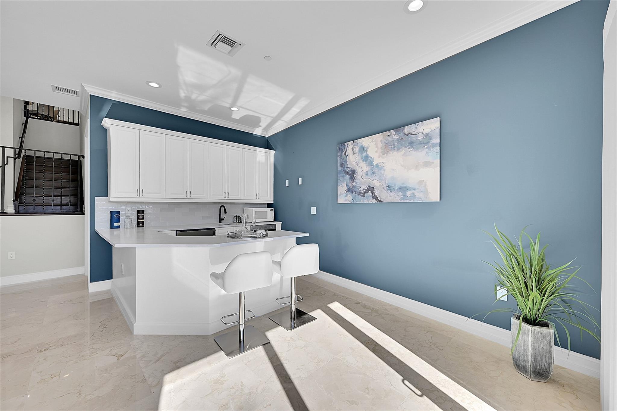 SANTA BARBARA ESTATES - Residential