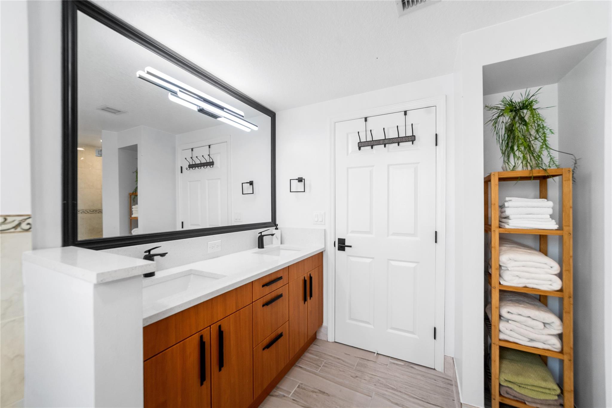 SILVER BEACH CONDOMINIUM - Residential